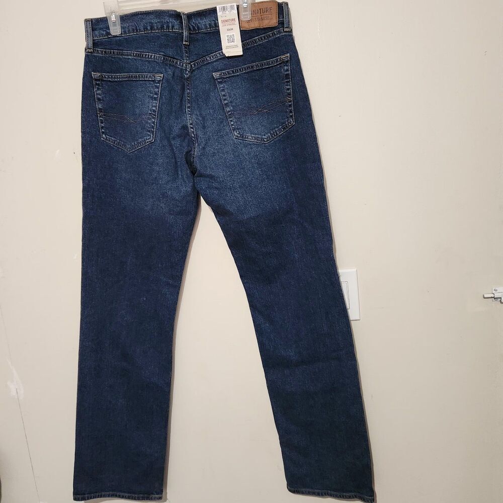 Levis Strauss Signature Jeans Size 32x34 Blue Relax Flex Moves With You. - Picture 3 of 11
